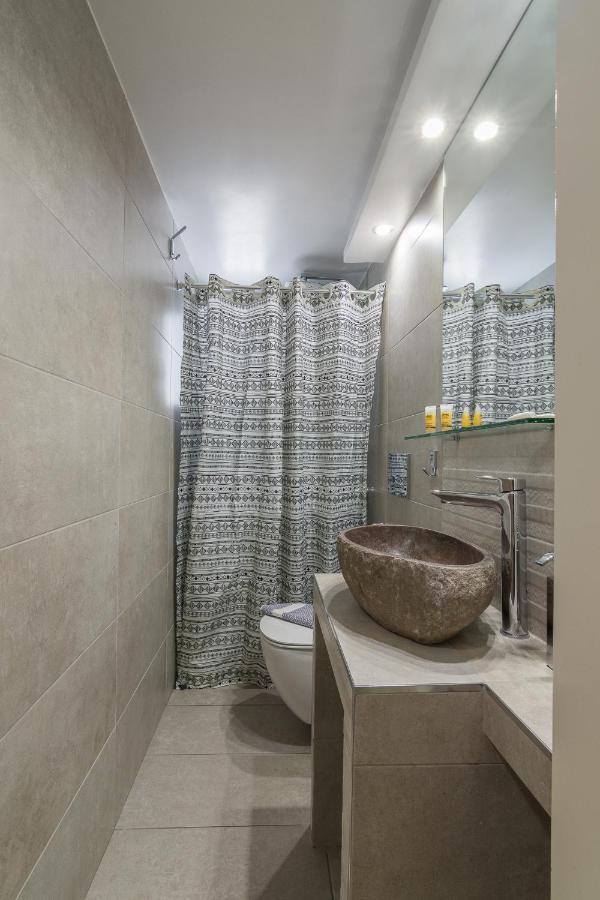 Beautiful And Spacious Apartment In Pagrati Atena Exterior foto