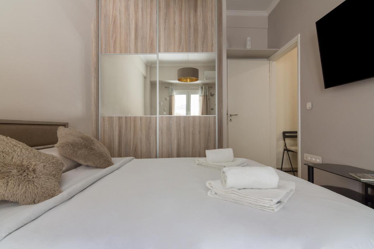 Beautiful And Spacious Apartment In Pagrati Atena Exterior foto
